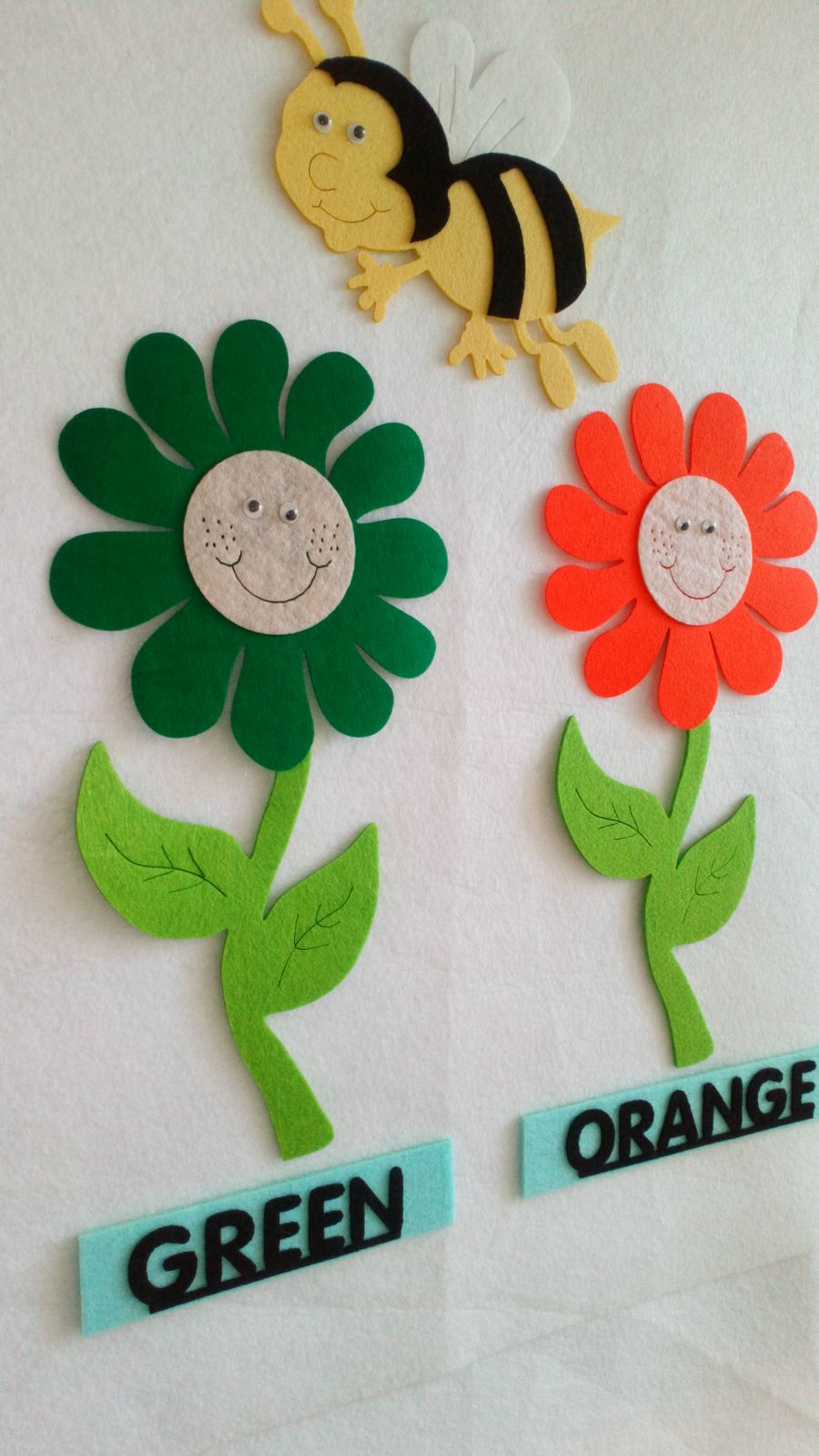 RENKLER (ARI VE ÇİÇEK TEMALI)