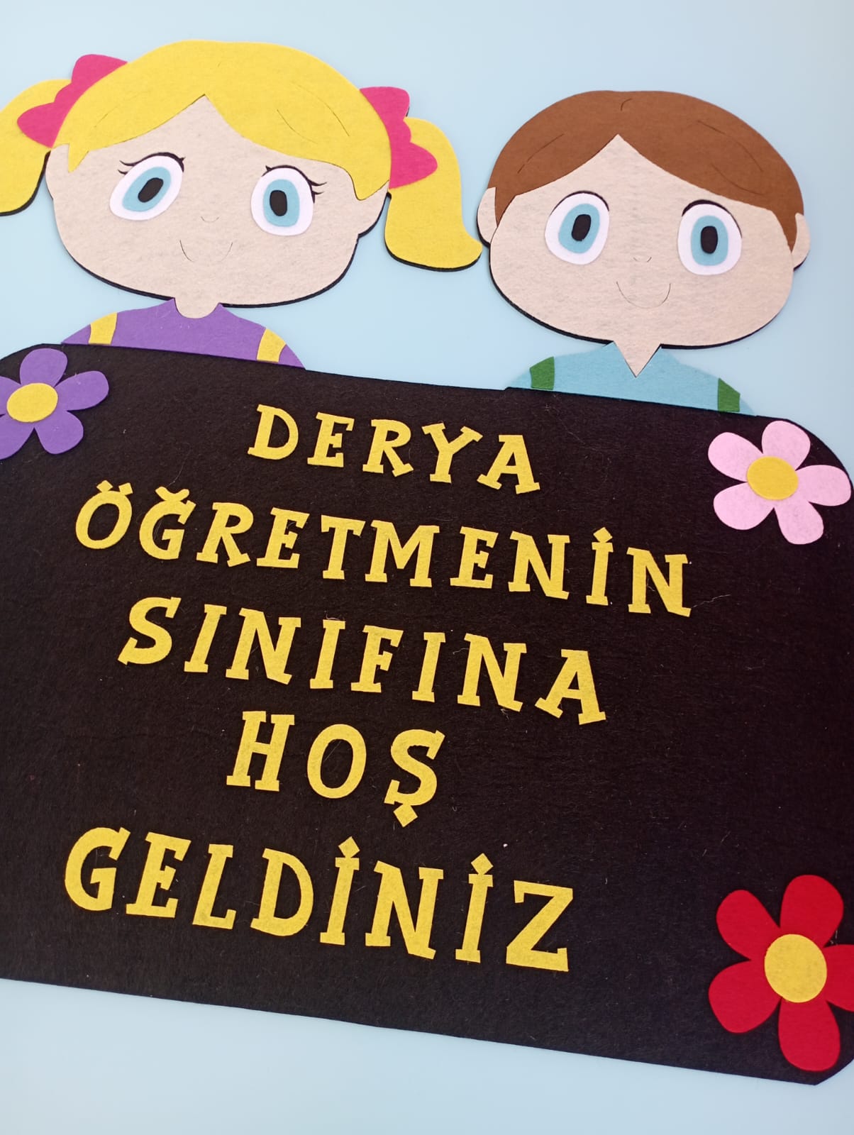 Kız -Erkek figürlü sınıf kapı süsü