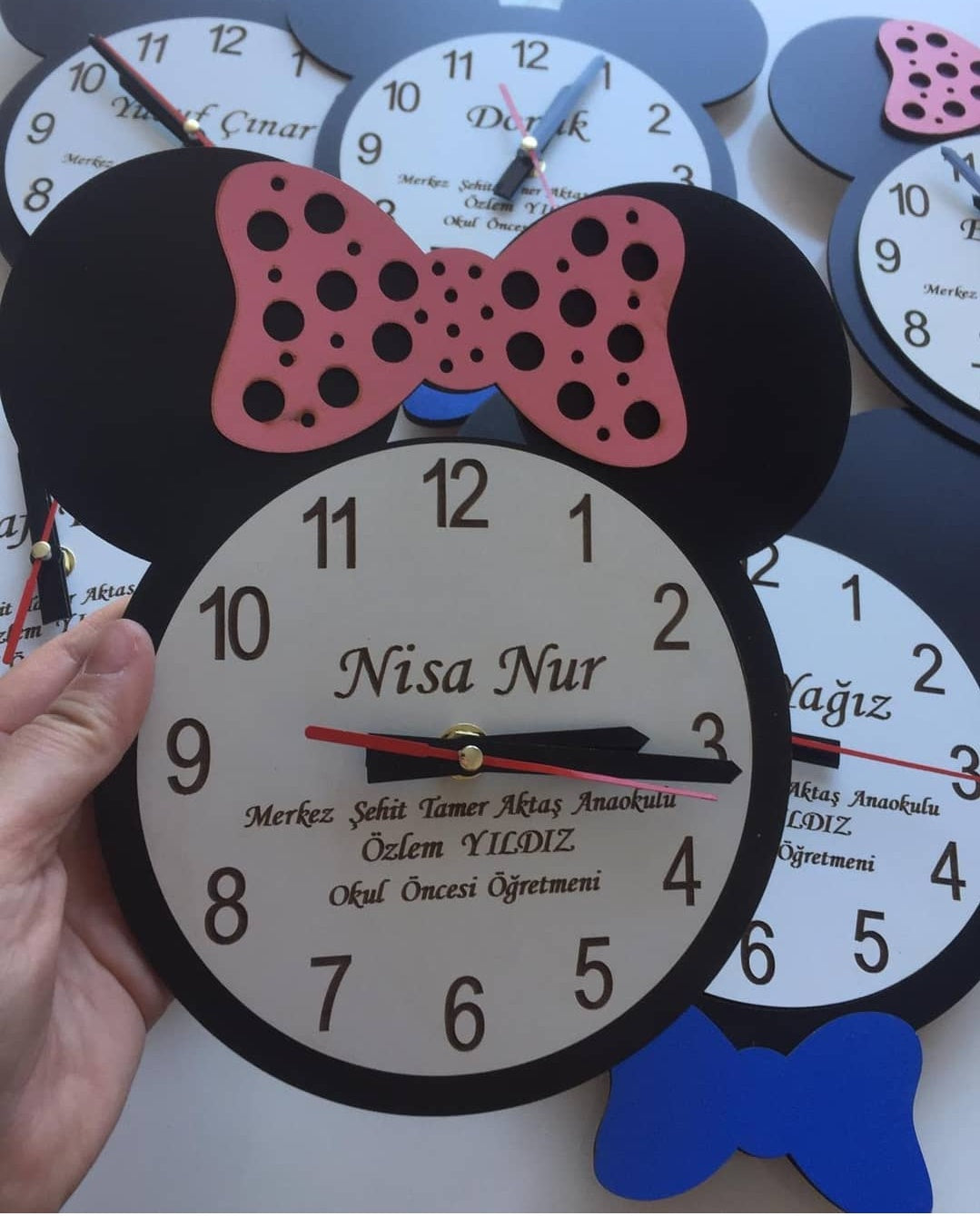 Minnie ve Mickey Mouse saatler